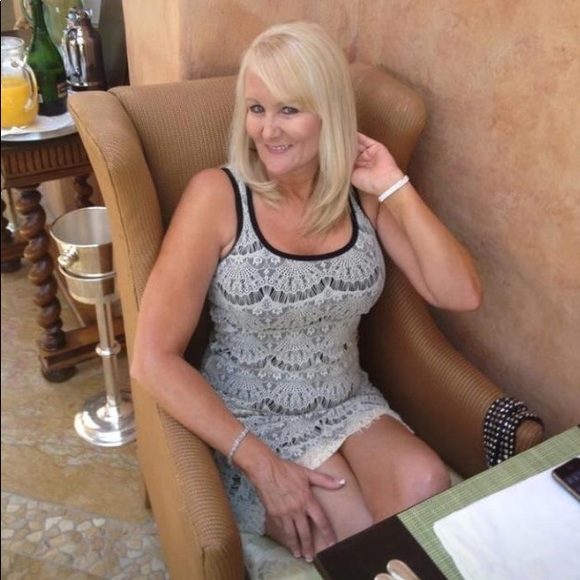 Meet your Posher, Karen - Picture 2 of 2